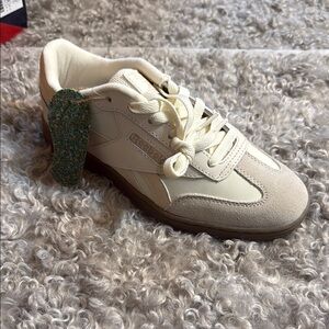 Reebok Women's Off-White Sneakers